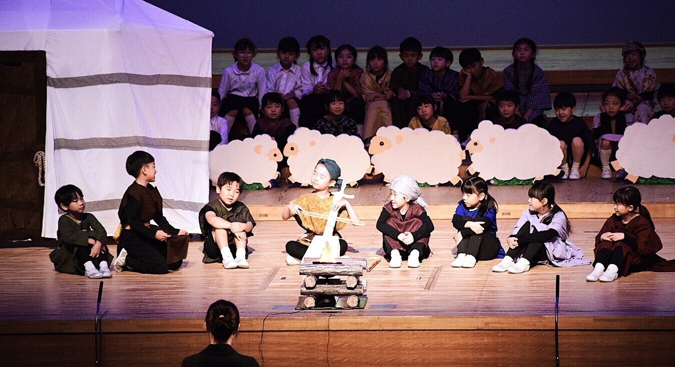 2年スーホ馬頭琴聴くDSC_4876 - コピー.jpg
